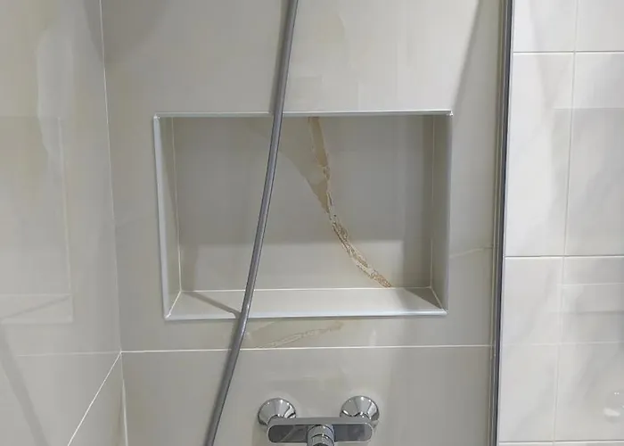 Linda Vista 公寓 *